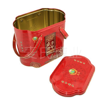 手提红枣铁罐